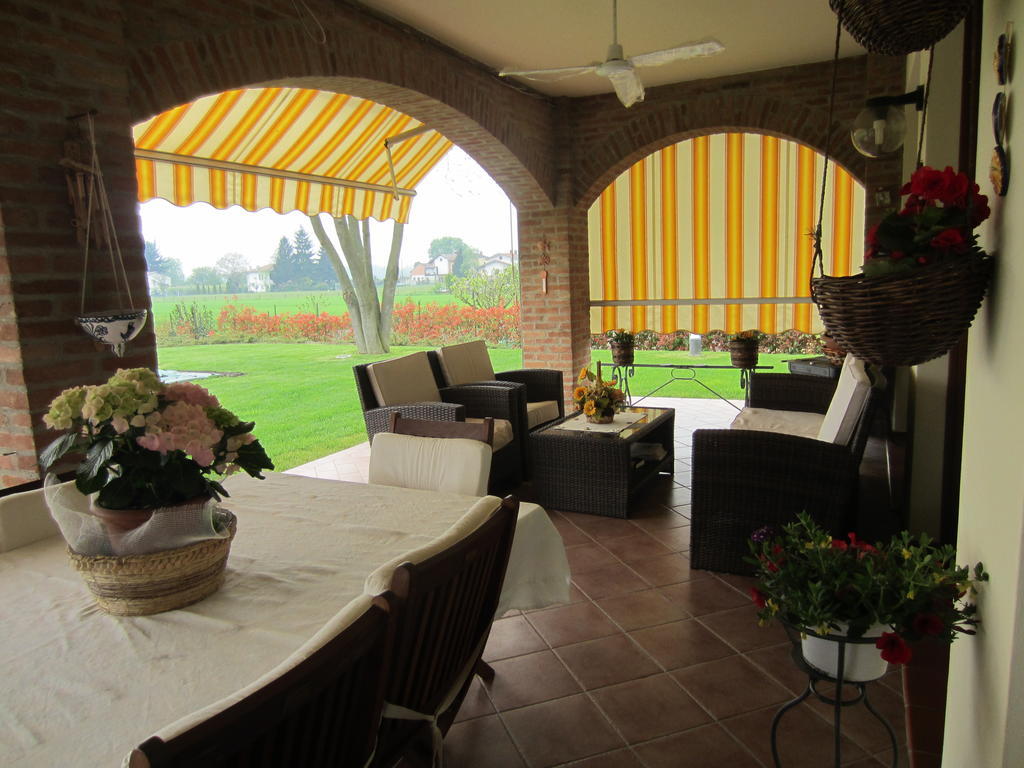 Marinella B&B Cornale Exterior photo